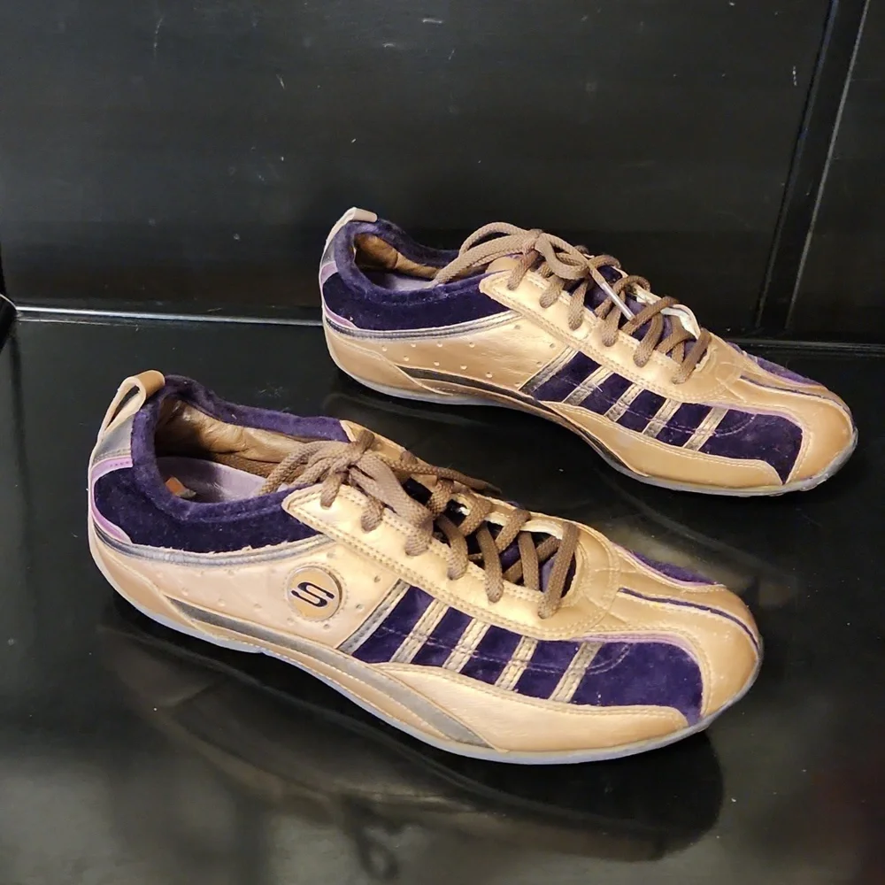 Skechers good used